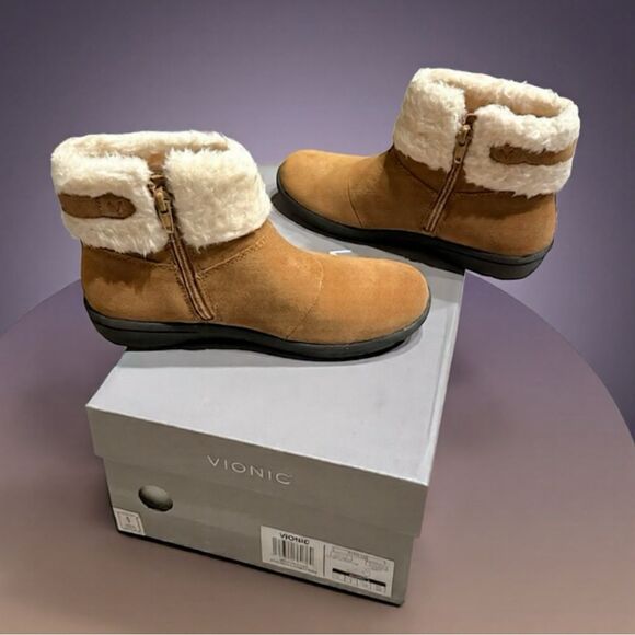 Vionic Magnolia Ruth Suede Bootie - Picture 10 of 16